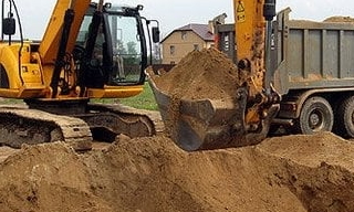 Выкопать яму экскаватором в таре от 924 руб. - 2Землекопа-Тар